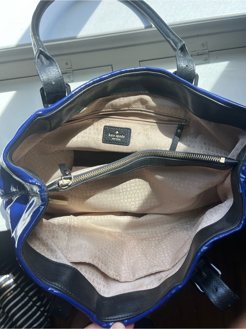 Kate Spade Patent Leather Tote in Blue and Black - Picture 4 of 4